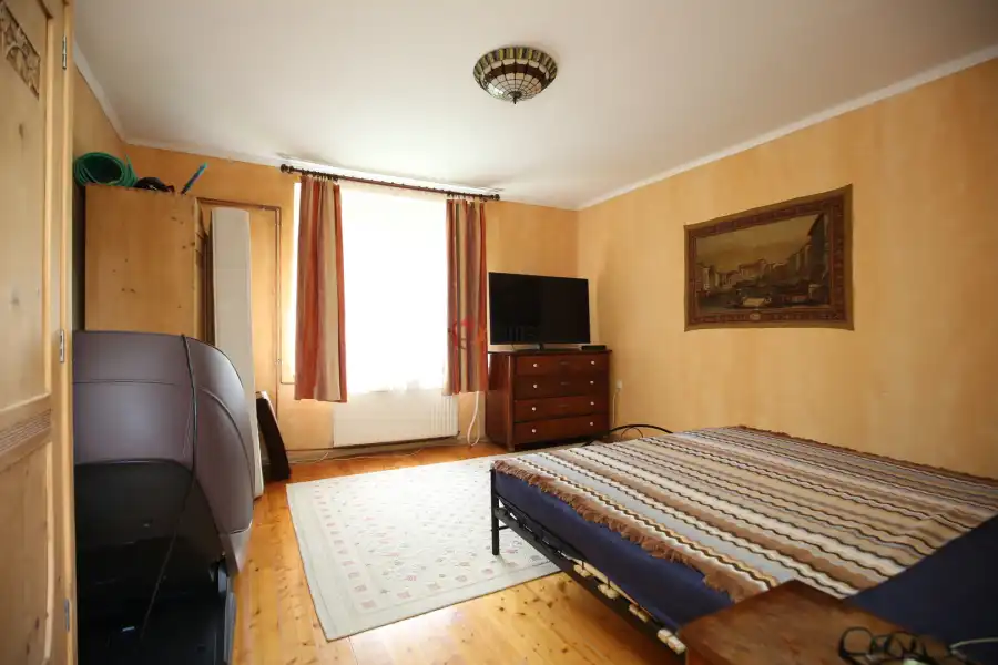 eladó családi ház, Perőcsény