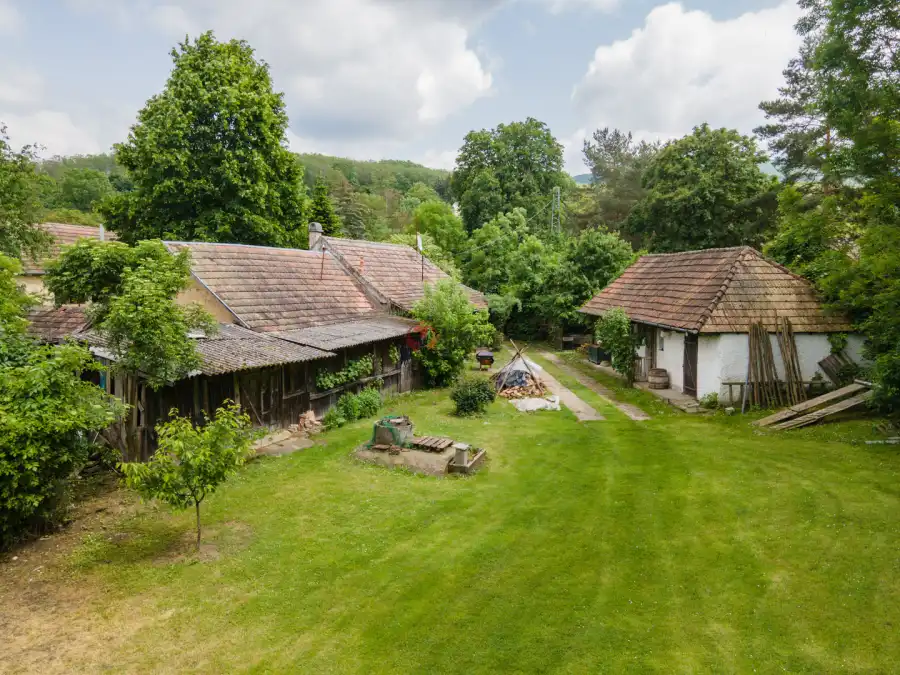 eladó családi ház, Perőcsény