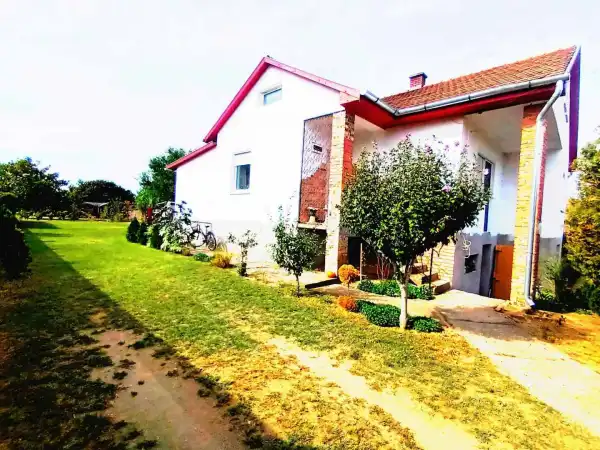 Eladó családi ház, Pilis 5 szoba 103 m² 56.9 M Ft