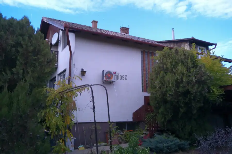 eladó családi ház, Pilis