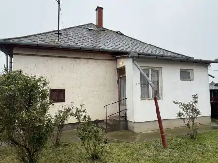 eladó családi ház, Püspökladány