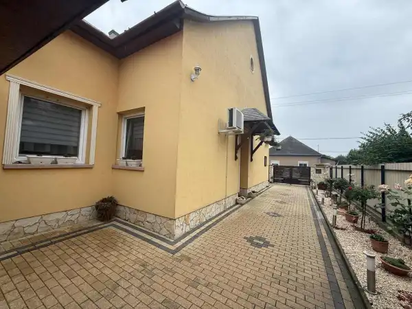 Eladó családi ház, Püspökladány 3 szoba 80 m² 57.9 M Ft