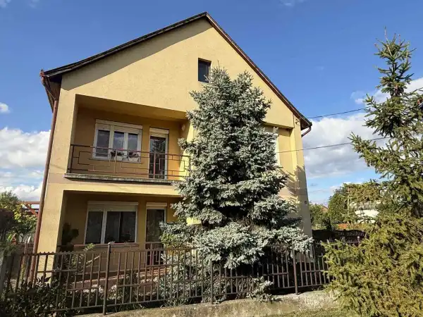 Eladó családi ház, Püspökladány 5 szoba 240 m² 85 M Ft Eladó családi ház, Püspökladány 5 szoba 240 m² 85 M Ft