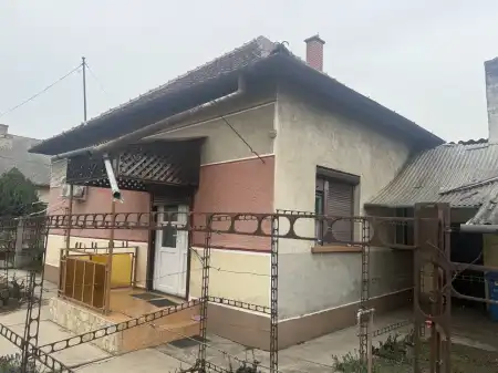 eladó családi ház, Püspökladány