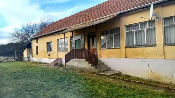 Eladó családi ház, Recsk 2 szoba 90 m² 13.9 M Ft