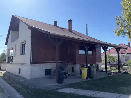 eladó családi ház, Sajólád