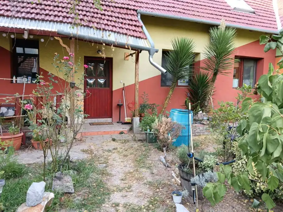 eladó családi ház, Sándorfalva