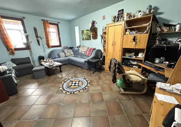 Eladó családi ház, Sándorfalva 5 szoba 120 m² 74.9 M Ft