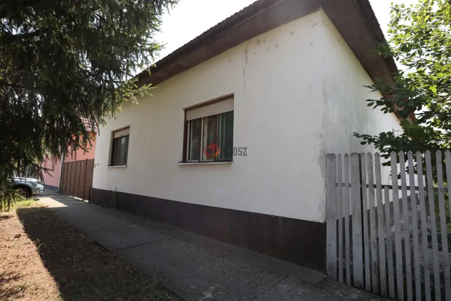 eladó családi ház, Sándorfalva