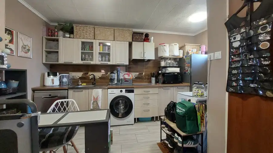 eladó családi ház, Sarkad