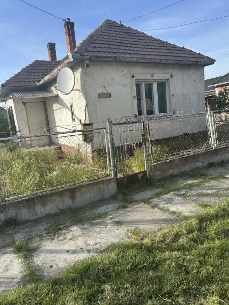 eladó családi ház, Sarkad