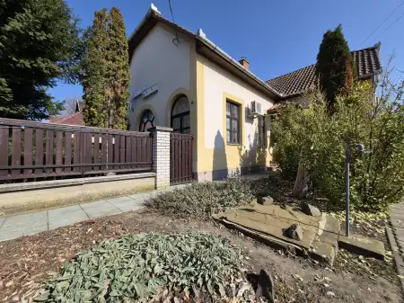 eladó családi ház, Sarud