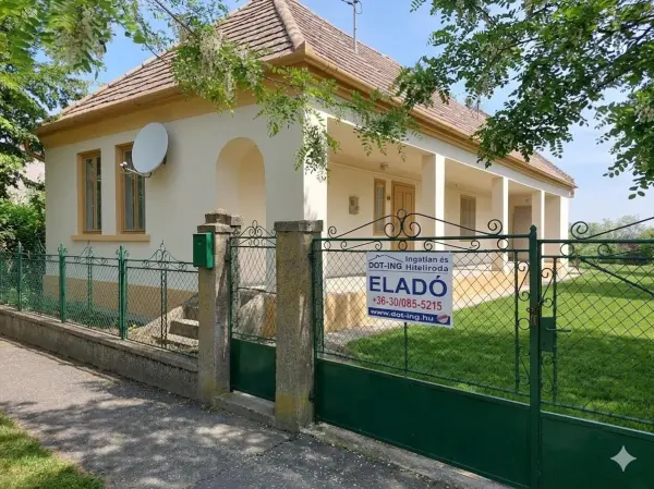 Eladó családi ház, Sikátor 2 szoba 102 m² 16.9 M Ft