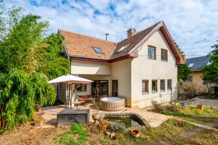 eladó családi ház, Solymár