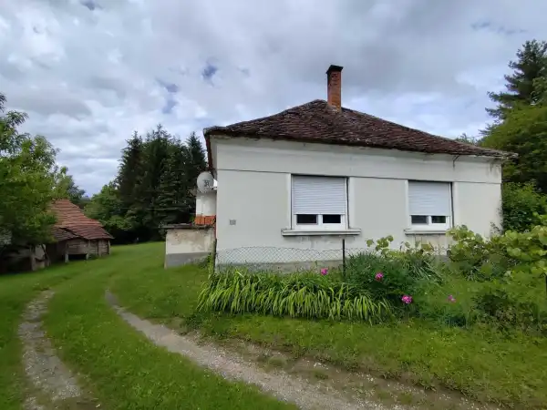 Eladó családi ház, Szaknyér 2 szoba 85 m² 66.5 M Ft