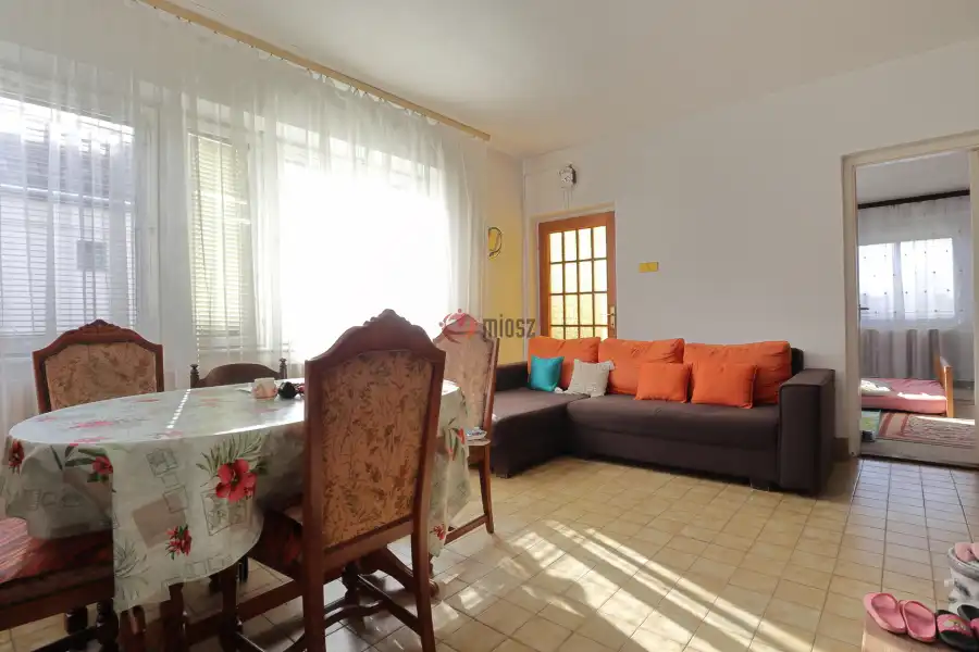 eladó családi ház, Szatymaz