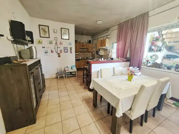 Eladó családi ház, Szatymaz 6 szoba 221 m² 77.35 M Ft