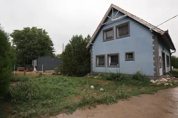 Eladó családi ház, Szeged-Gyálarét 3 szoba 98 m² 66.5 M Ft