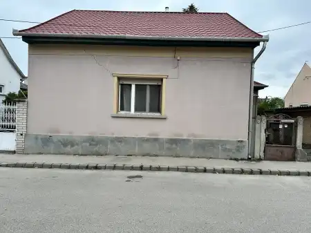eladó családi ház, Székesfehérvár