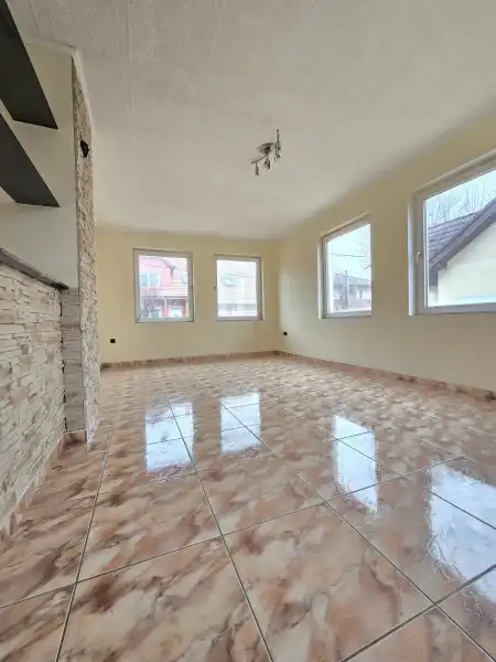 eladó családi ház, Székesfehérvár