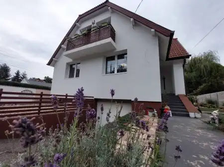 eladó családi ház, Szigethalom