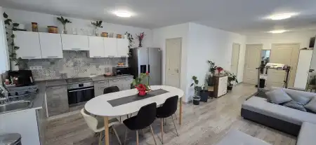 eladó családi ház, Szigethalom