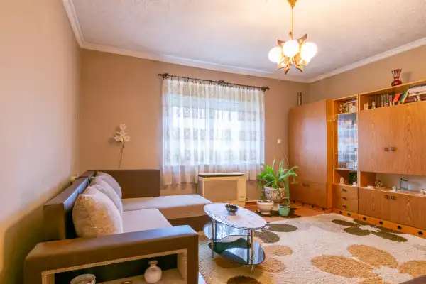 Eladó családi ház, Szil 2 szoba 68 m² 29.9 M Ft
