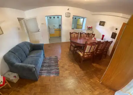 eladó családi ház, Szirmabesenyő