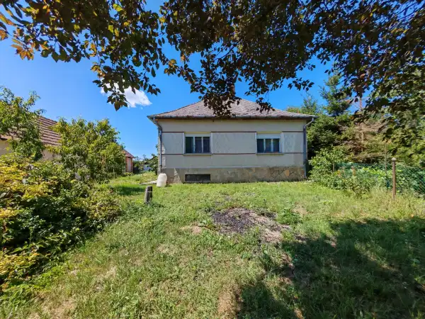 Eladó családi ház, Szőce 4 szoba 140 m² 39 M Ft