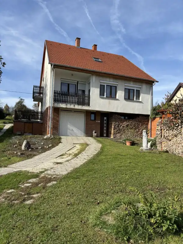 Eladó családi ház, Szombathely 6 szoba 180 m² 79.99 M Ft