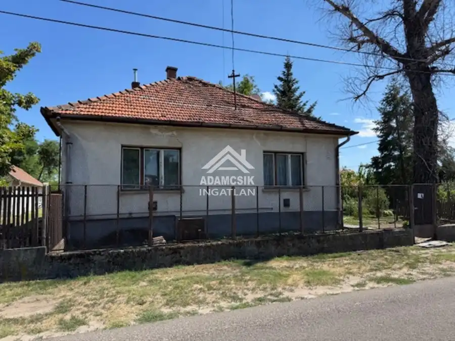 eladó családi ház, Táborfalva