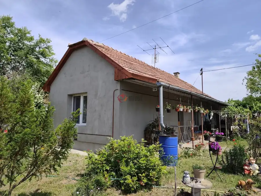 eladó családi ház, Táborfalva