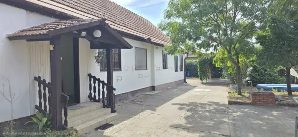 Eladó családi ház, Taksony 3 szoba 105 m² 62.9 M Ft