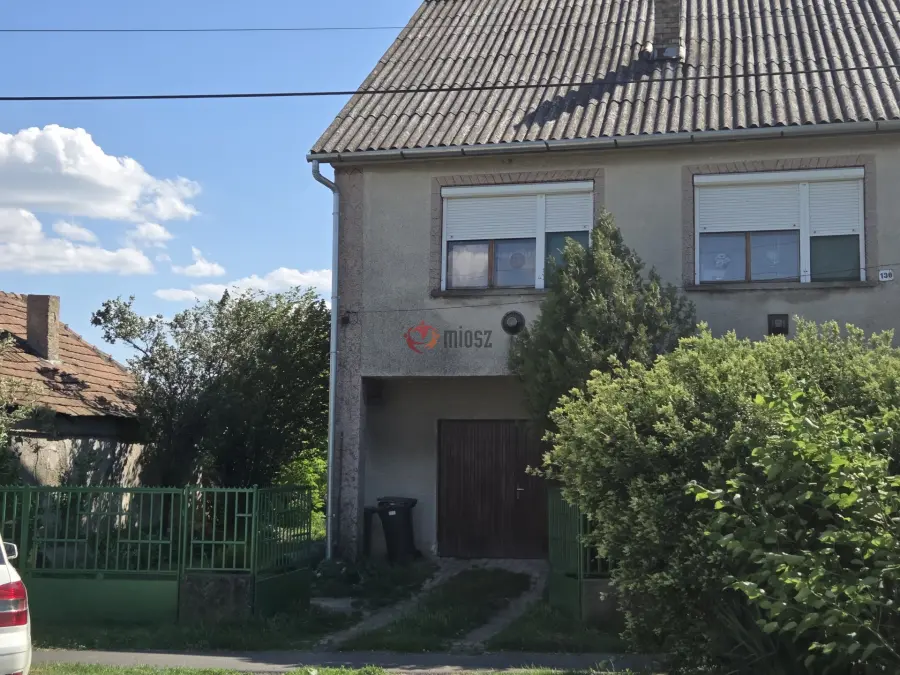 eladó családi ház, Taktaszada