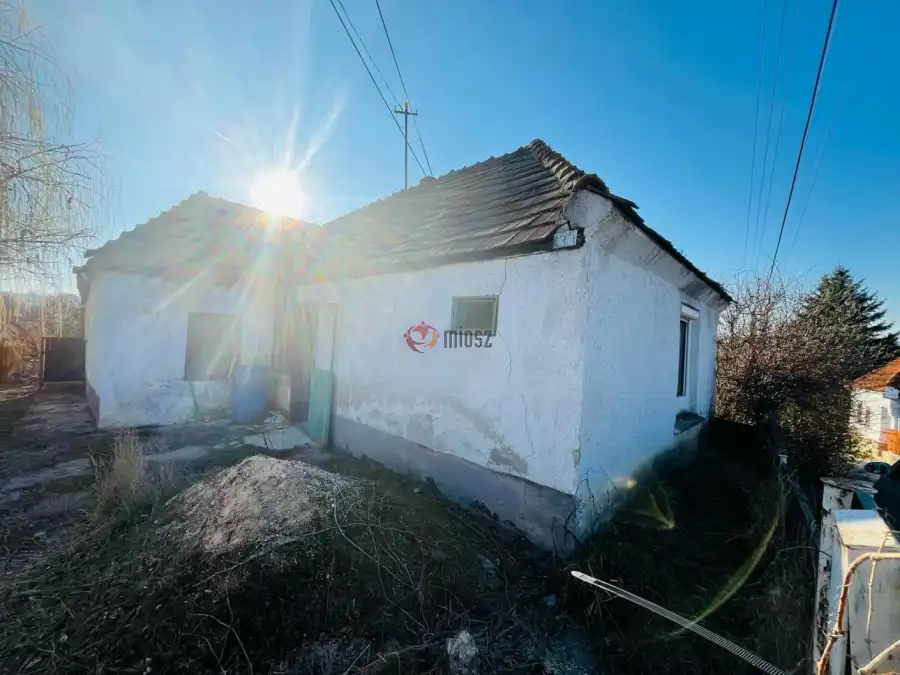 eladó családi ház, Tarján