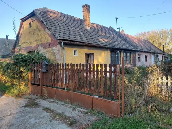 Eladó családi ház, Tárkány 5 szoba 162 m² 11.9 M Ft