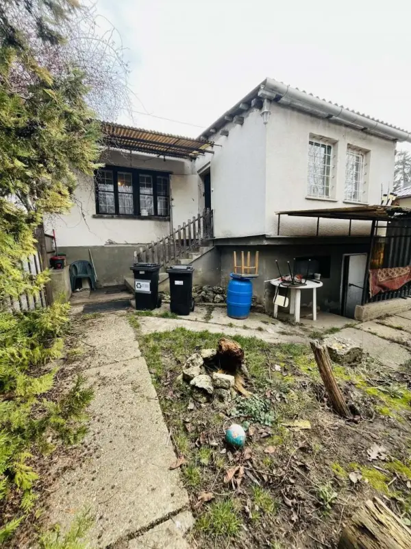 Eladó családi ház, Tata 2 szoba 42 m² 29.99 M Ft