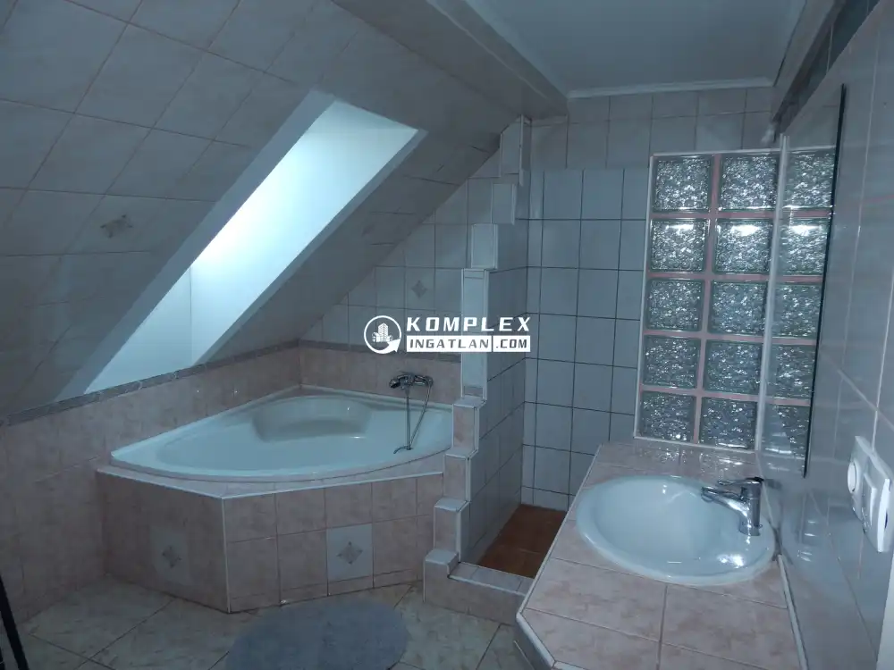 Komárom-Esztergom megye - Tata