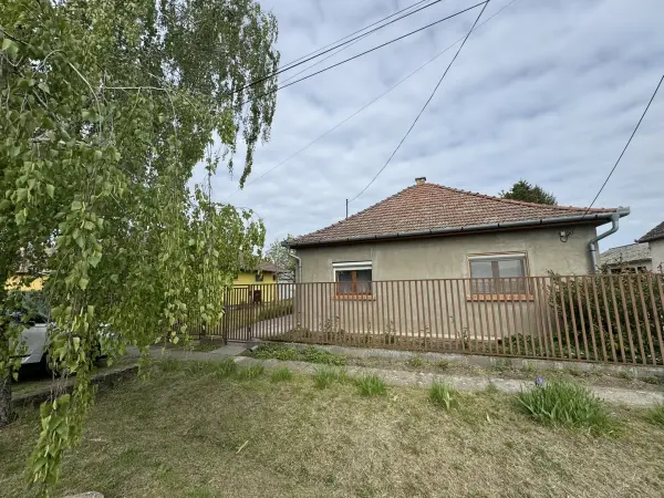 Eladó családi ház, Tenk 2 szoba 60 m² 22.9 M Ft