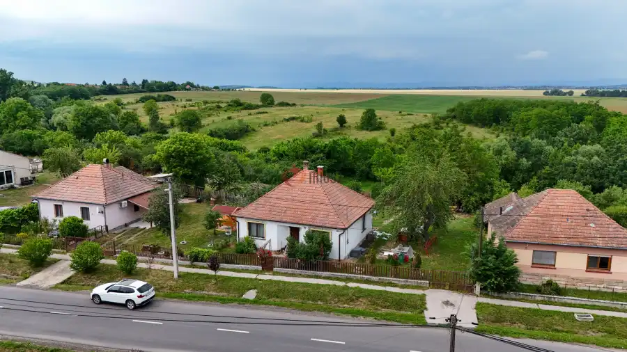 eladó családi ház, Tereske