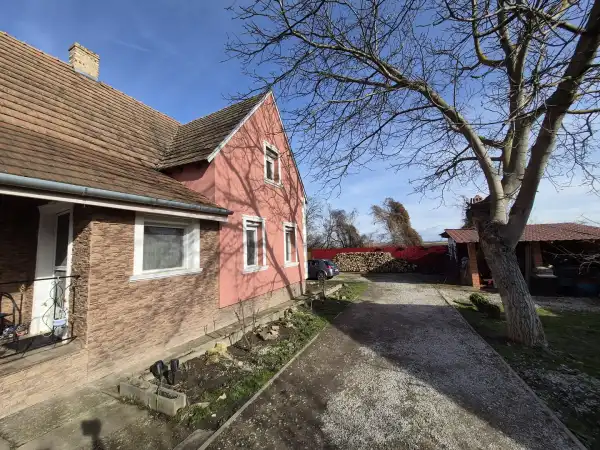 Eladó családi ház, Tiszafüred 5 szoba 150 m² 65.3 M Ft