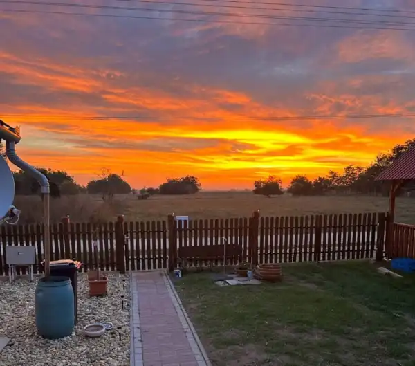 Eladó családi ház, Tiszafüred 2 szoba 62 m² 33 M Ft