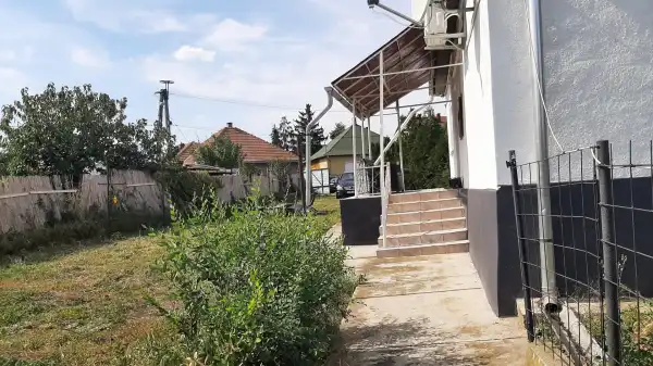 Eladó családi ház, Tiszalúc 3 szoba 75 m² 22.99 M Ft