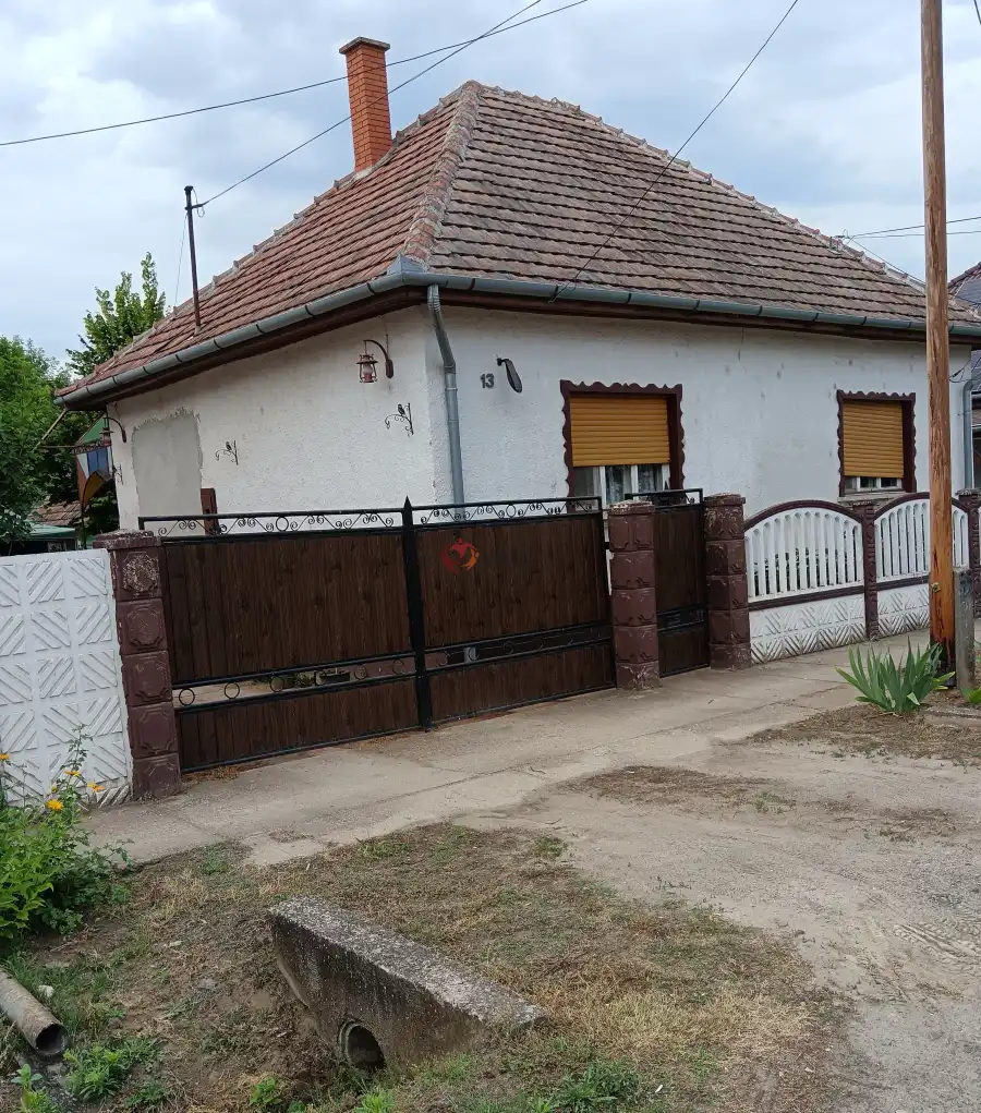 eladó családi ház, Tóalmás