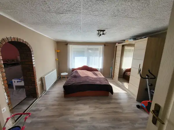 Eladó családi ház, Törtel 3 szoba 80 m² 45 M Ft