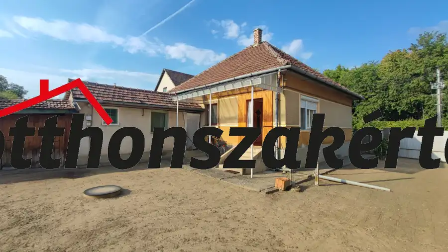 eladó családi ház, Tura
