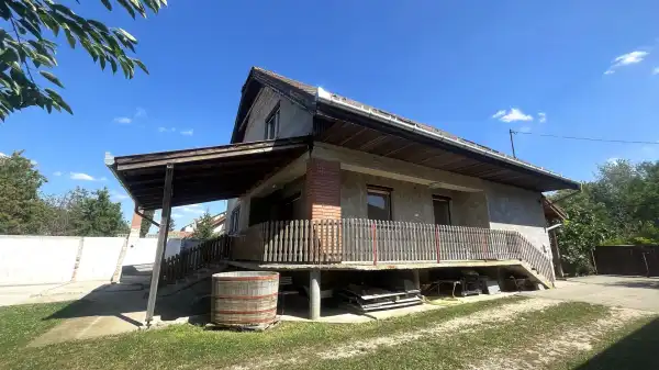 Eladó családi ház, Újhartyán 5 szoba 170 m² 94.99 M Ft