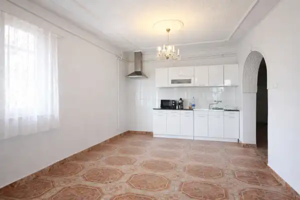 Eladó családi ház, Vác 5 szoba 110 m² 79.9 M Ft