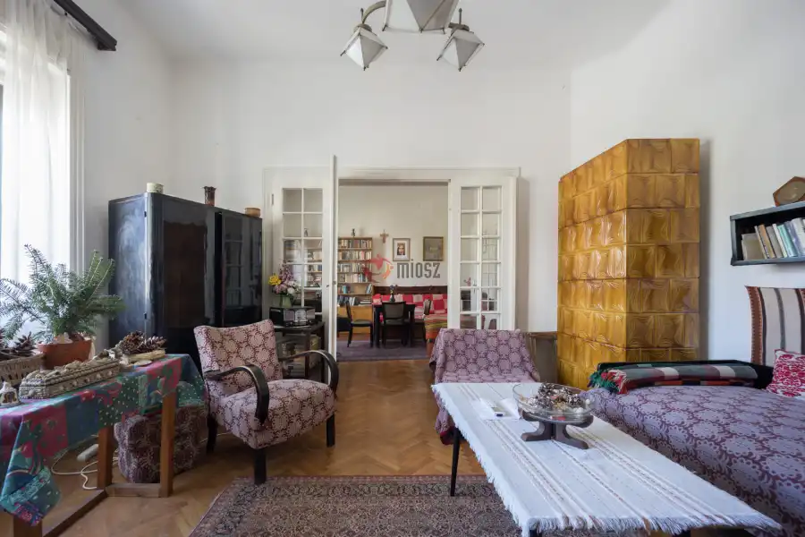 eladó családi ház, Vác