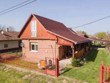 eladó családi ház, Vámosmikola